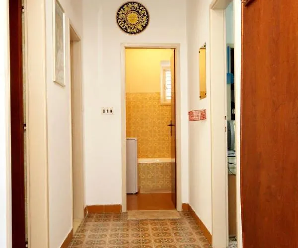 And By The Sea Lumbarda, Korcula - 9272 Guest house